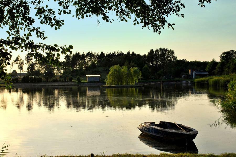 Agrowczasy Nad Stawem Villa Gartatowice Eksteriør billede
